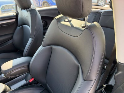 2024 MINI HARDTOP 2 DOOR Base