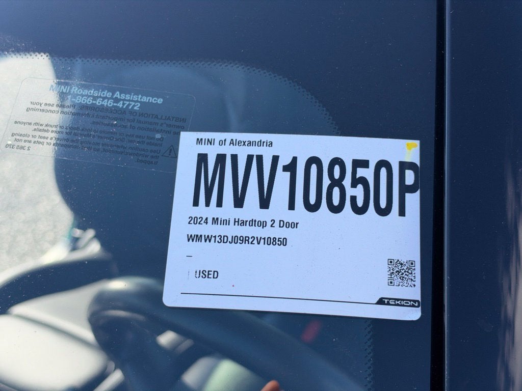 2024 MINI HARDTOP 2 DOOR Base