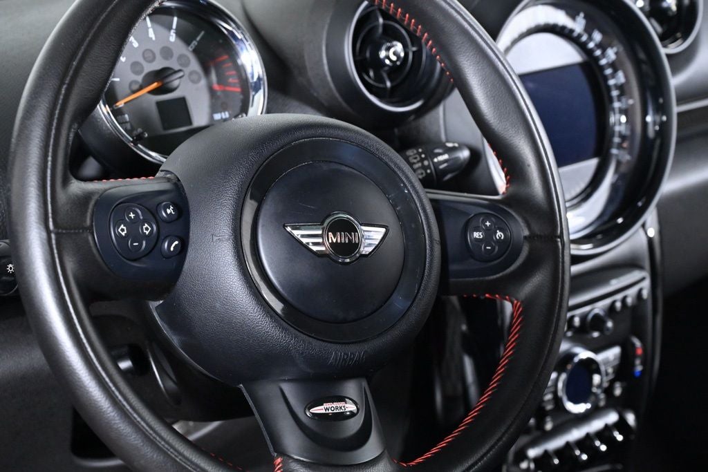 2016 MINI John Cooper Works Countryman Base
