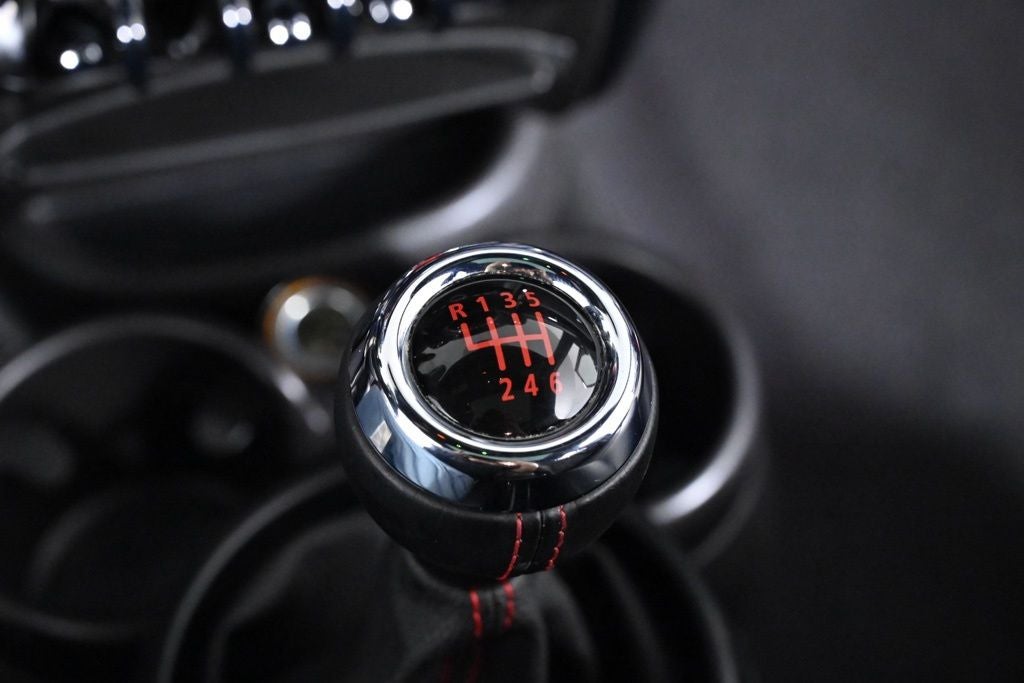 2016 MINI John Cooper Works Countryman Base