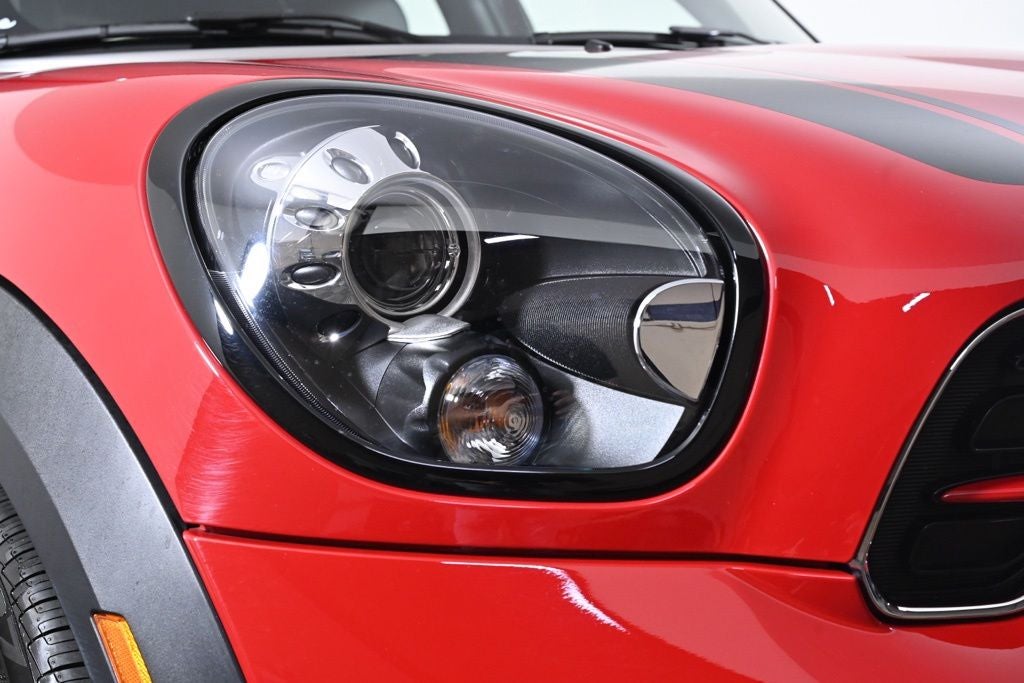 2016 MINI John Cooper Works Countryman Base
