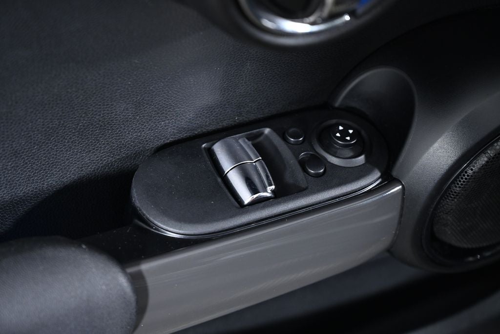 2015 MINI Cooper Base