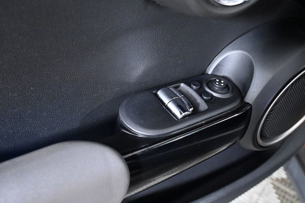 2014 MINI Cooper S Base