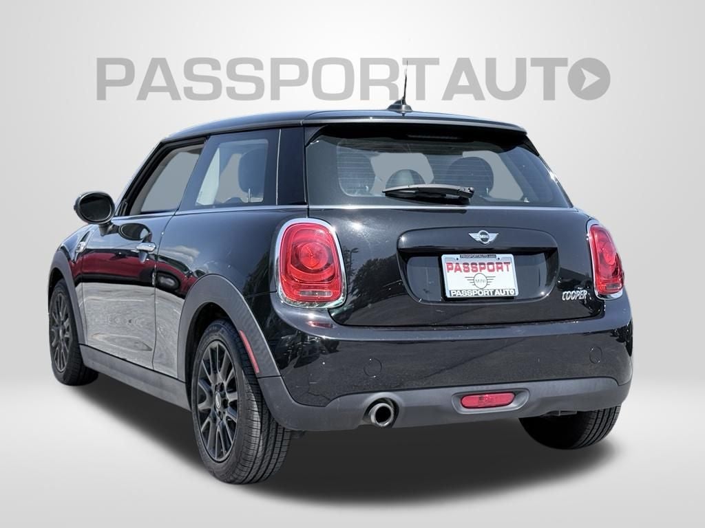 2016 MINI Cooper Base