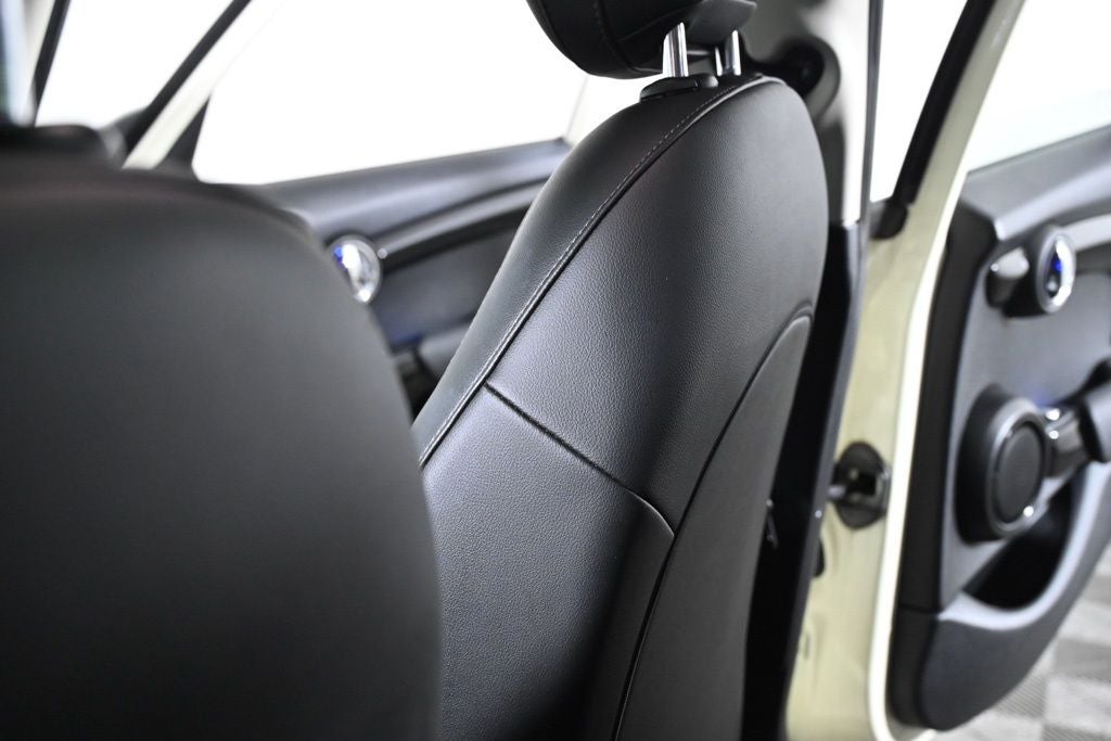 2019 MINI Cooper Base
