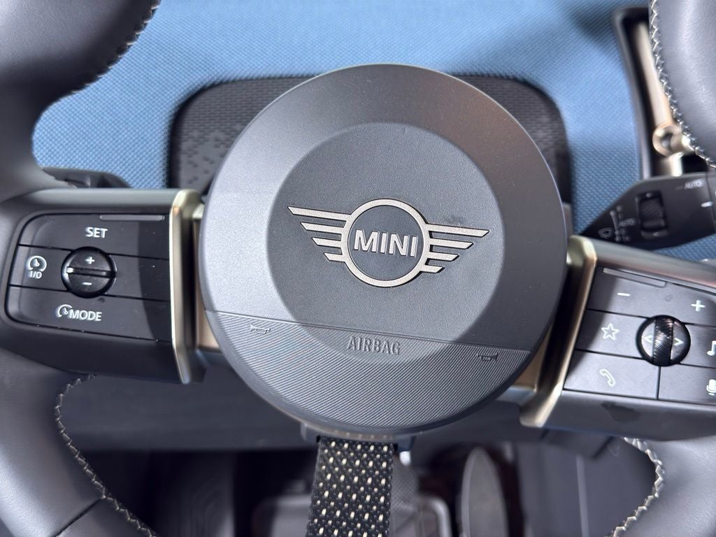 2025 MINI Cooper S Countryman Iconic