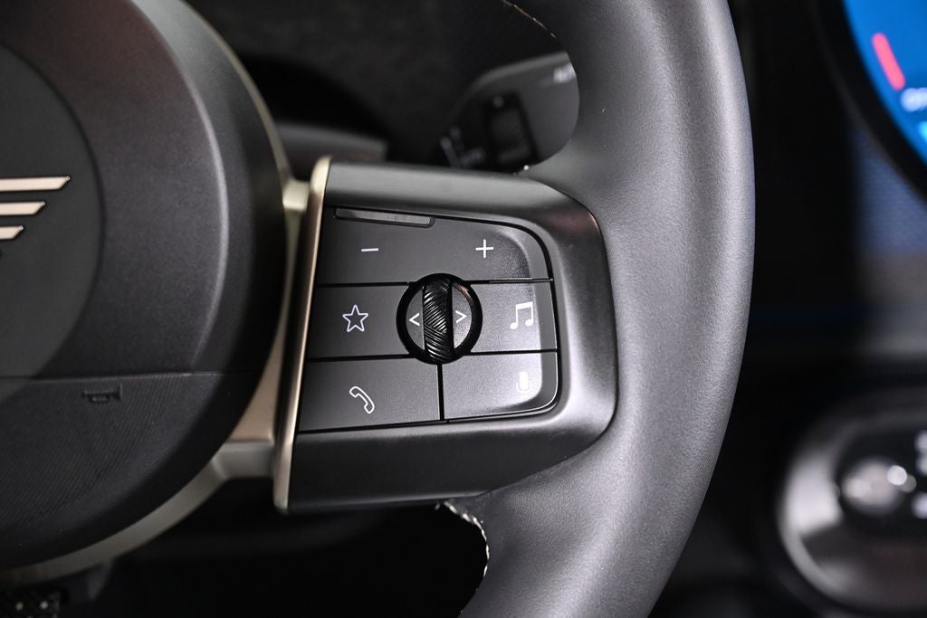2025 MINI Cooper S Countryman Signature Plus