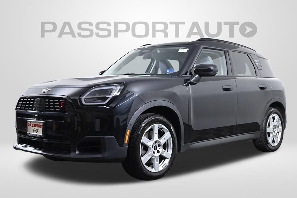 2025 MINI Cooper S Countryman Iconic