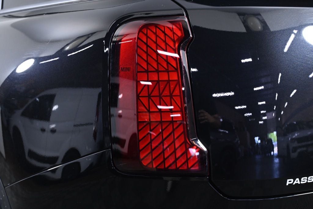 2025 MINI Cooper S Countryman Iconic