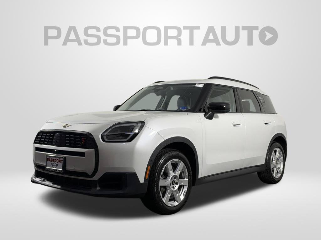2025 MINI COUNTRYMAN Base