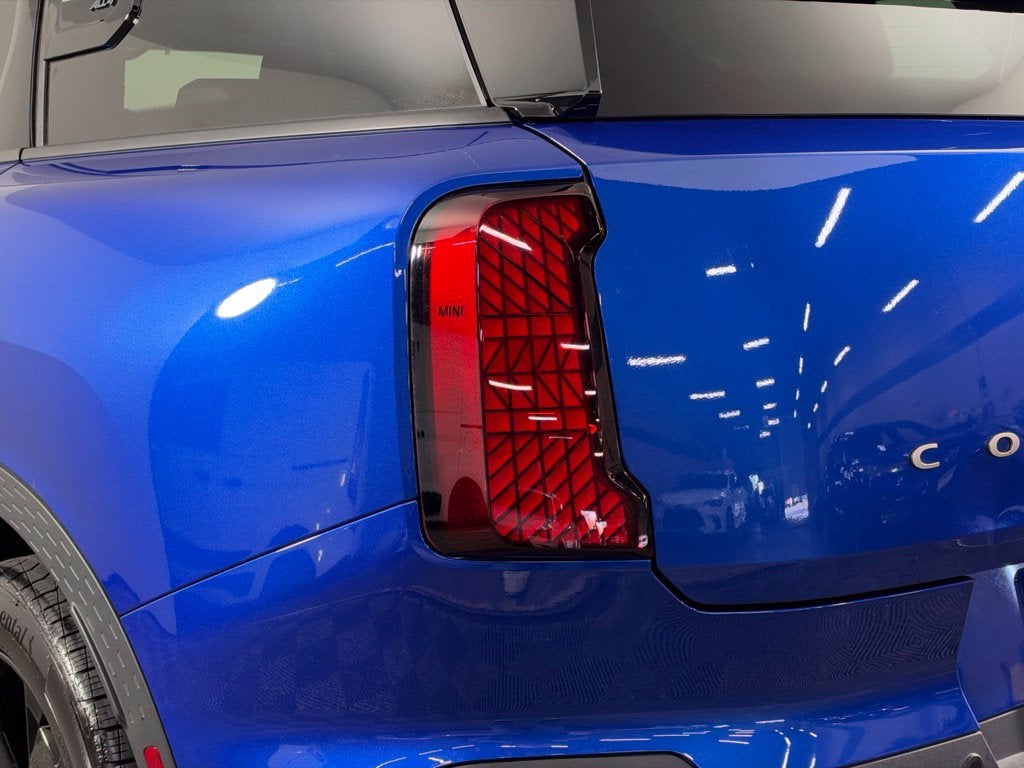 2025 MINI COUNTRYMAN Base