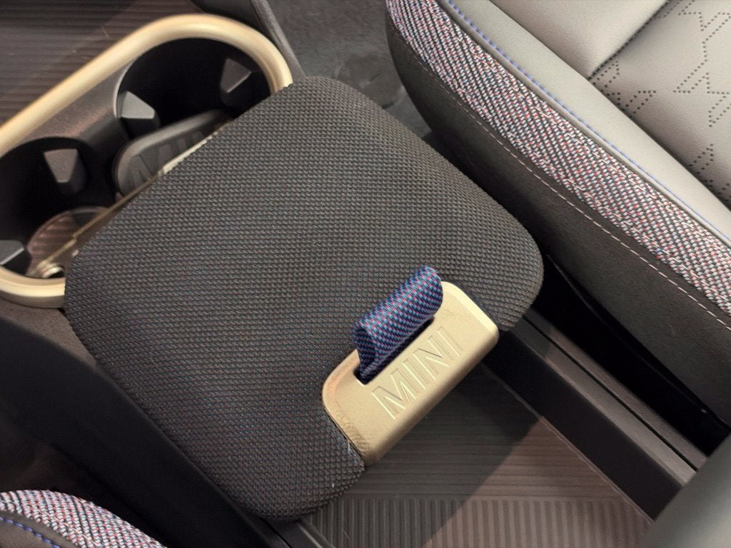 2025 MINI COUNTRYMAN Base