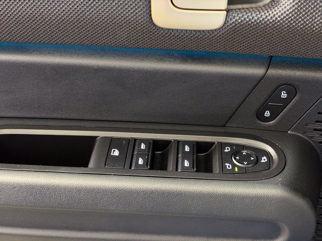 2025 MINI COUNTRYMAN Base