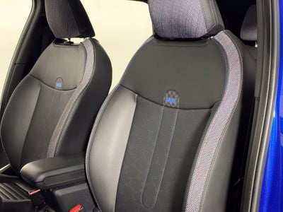 2025 MINI COUNTRYMAN Base