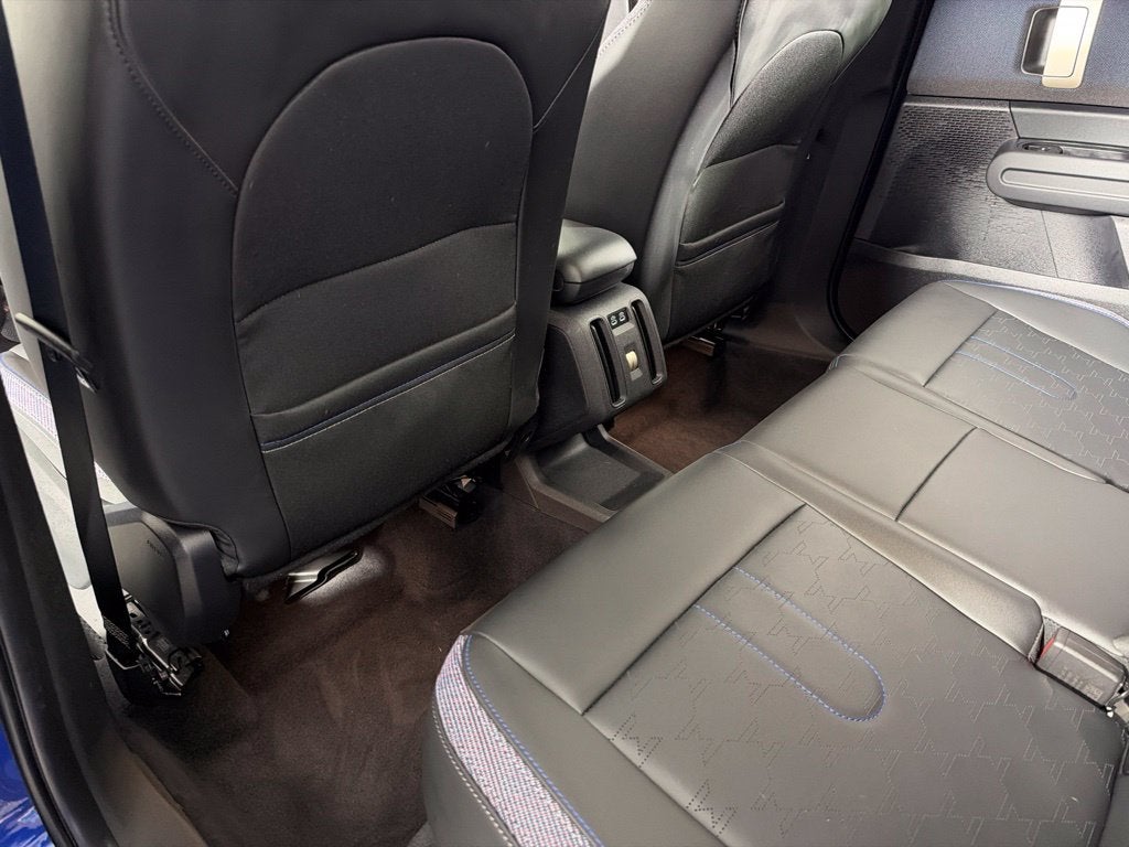 2025 MINI COUNTRYMAN Base