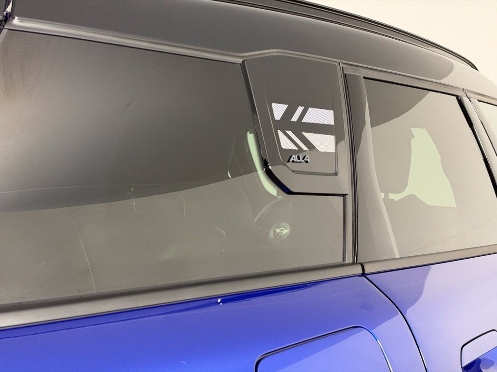 2025 MINI COUNTRYMAN Base