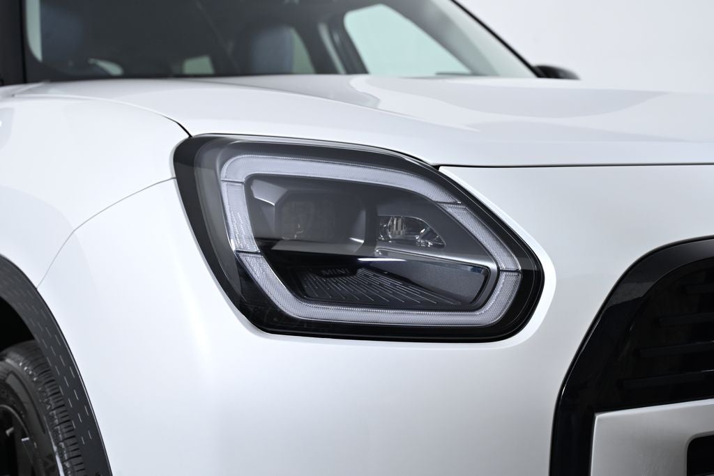 2025 MINI Cooper S Countryman Iconic