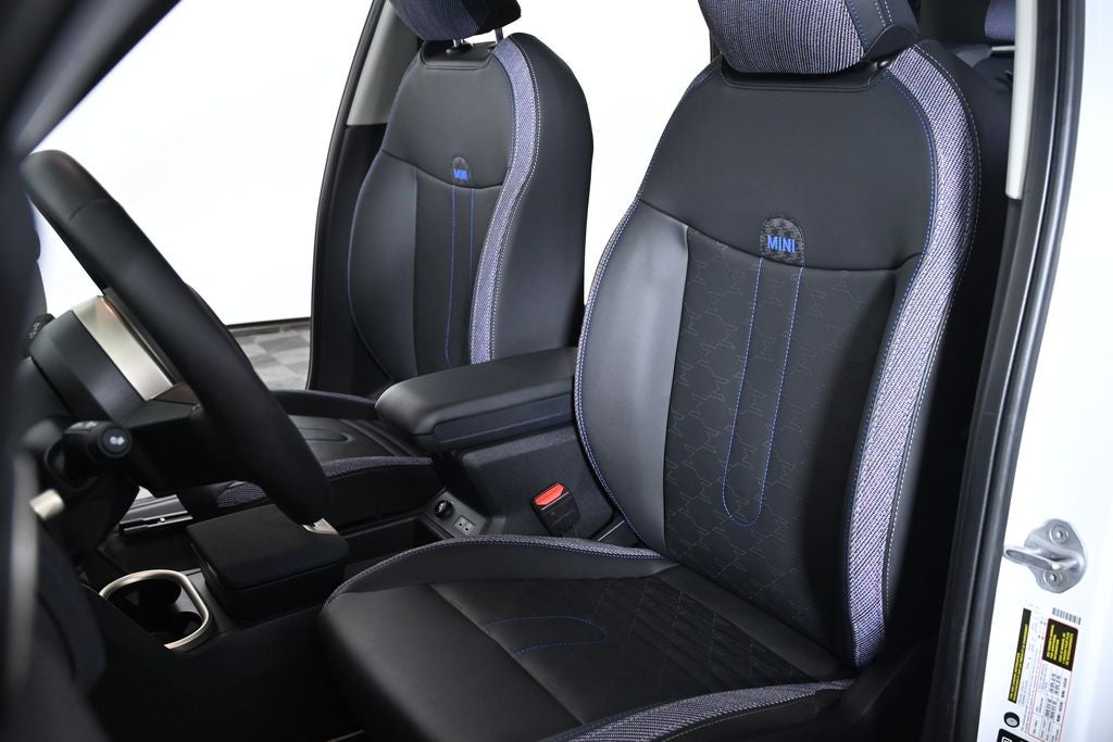 2025 MINI Cooper S Countryman Iconic