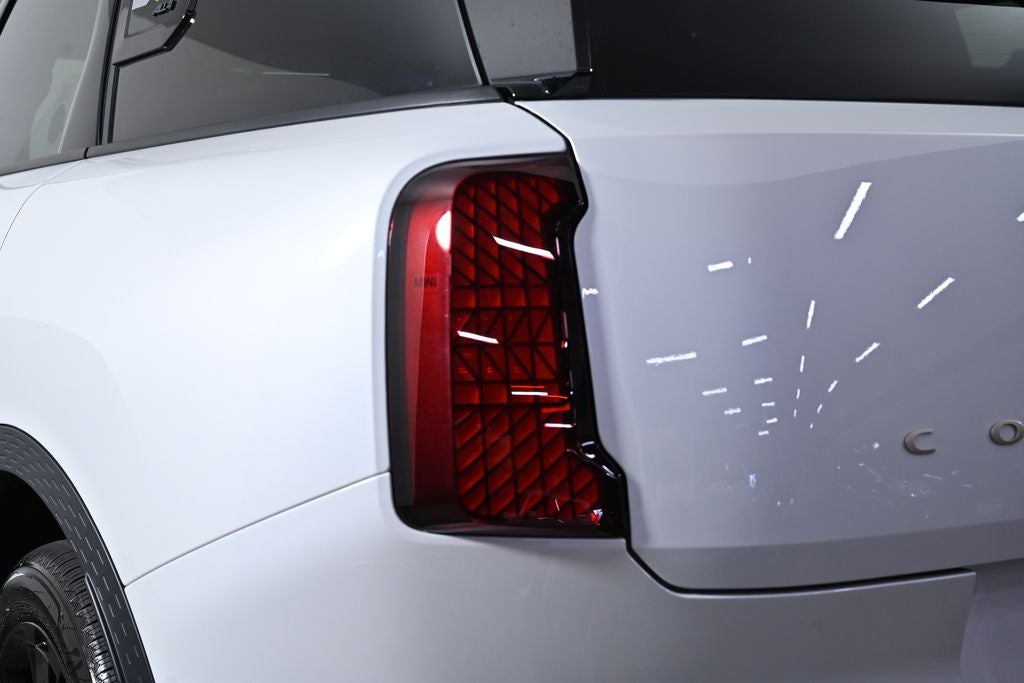 2025 MINI Cooper S Countryman Iconic