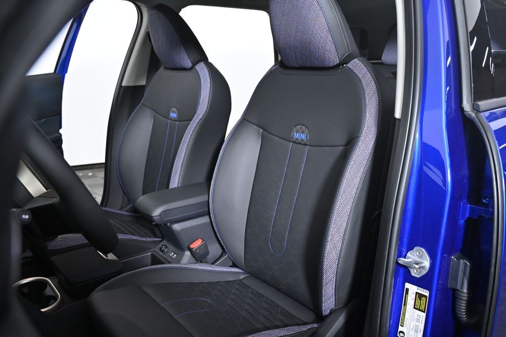 2025 MINI Cooper S Countryman Iconic