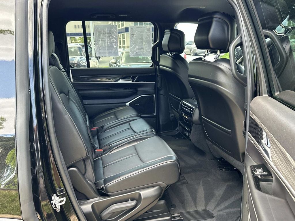 2022 Jeep Wagoneer Series II