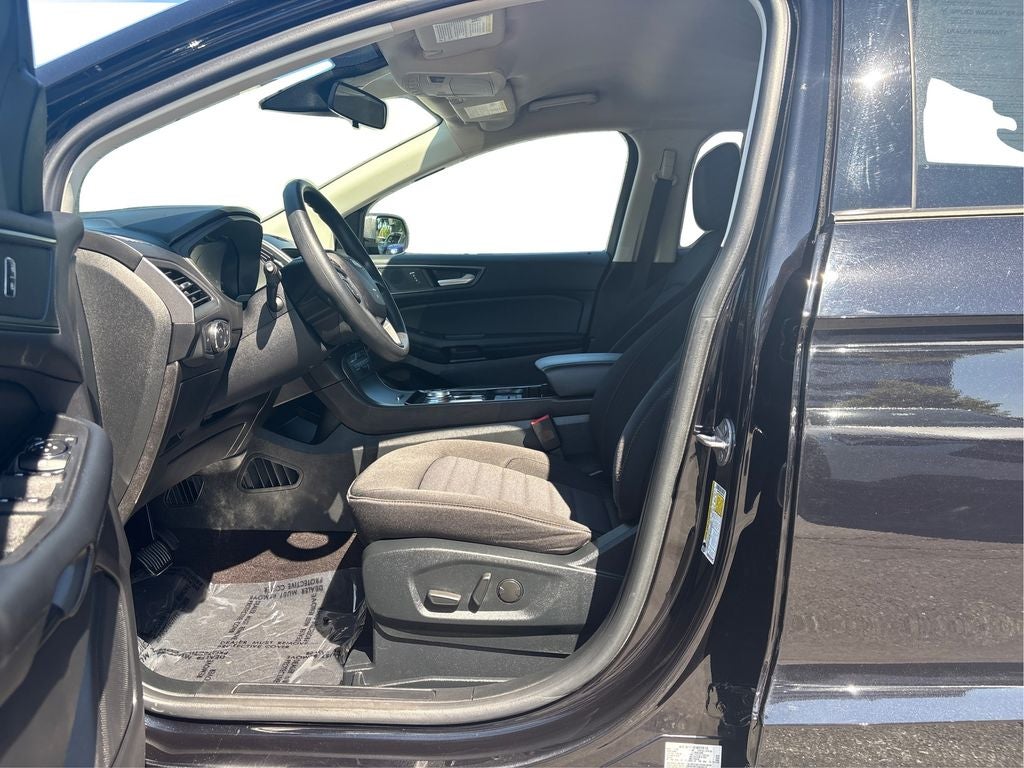 2020 Ford Edge SE