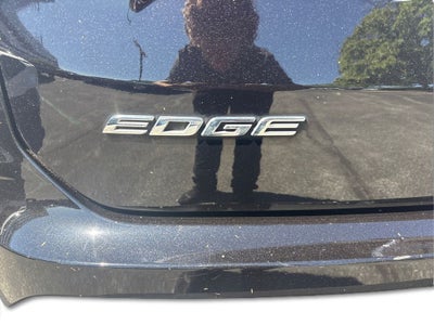 2020 Ford Edge SE