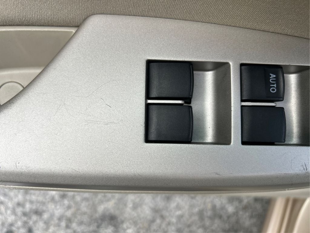 2011 Toyota Corolla LE
