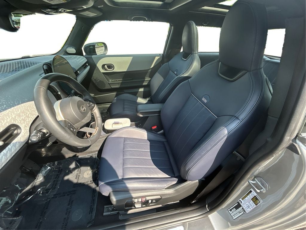 2025 MINI Cooper Signature Plus 2 Door