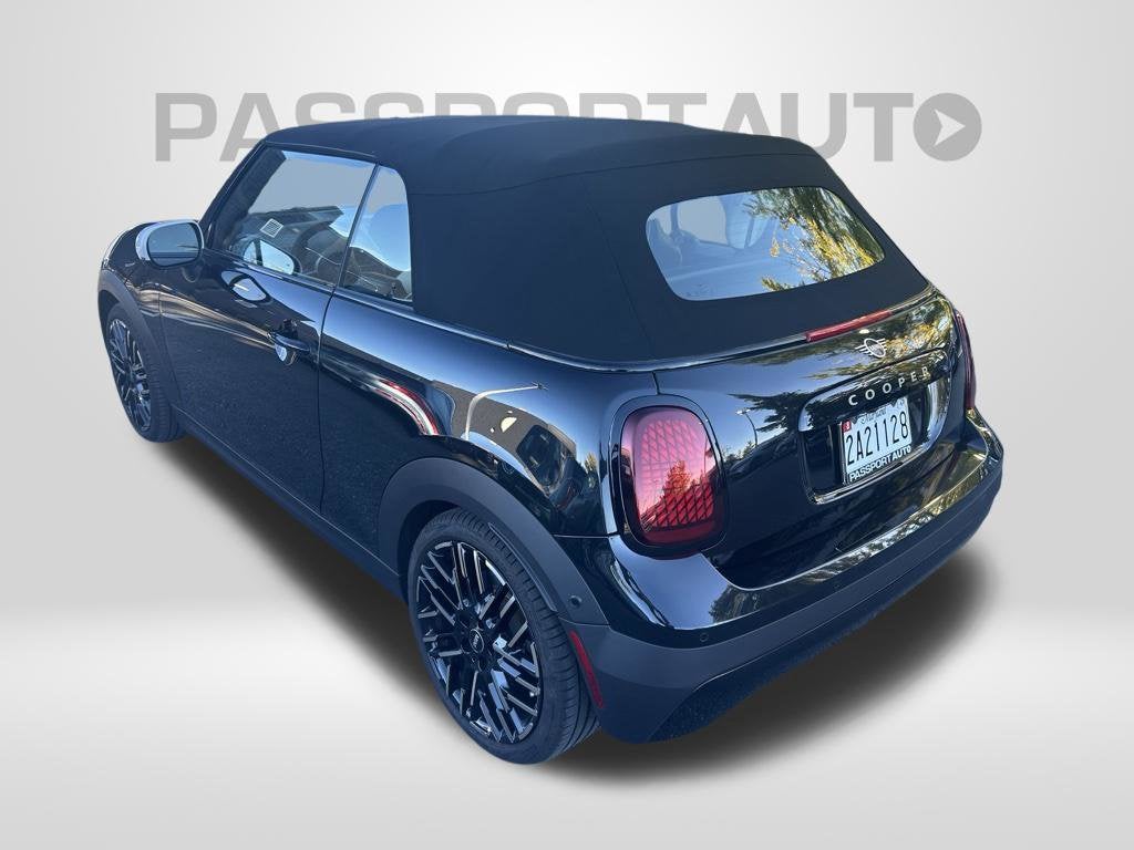 2026 MINI Cooper Iconic