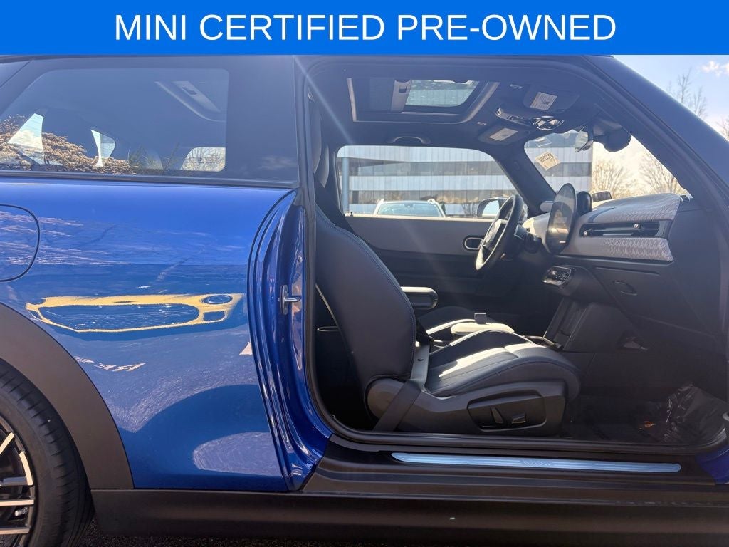 2025 MINI Cooper S Iconic