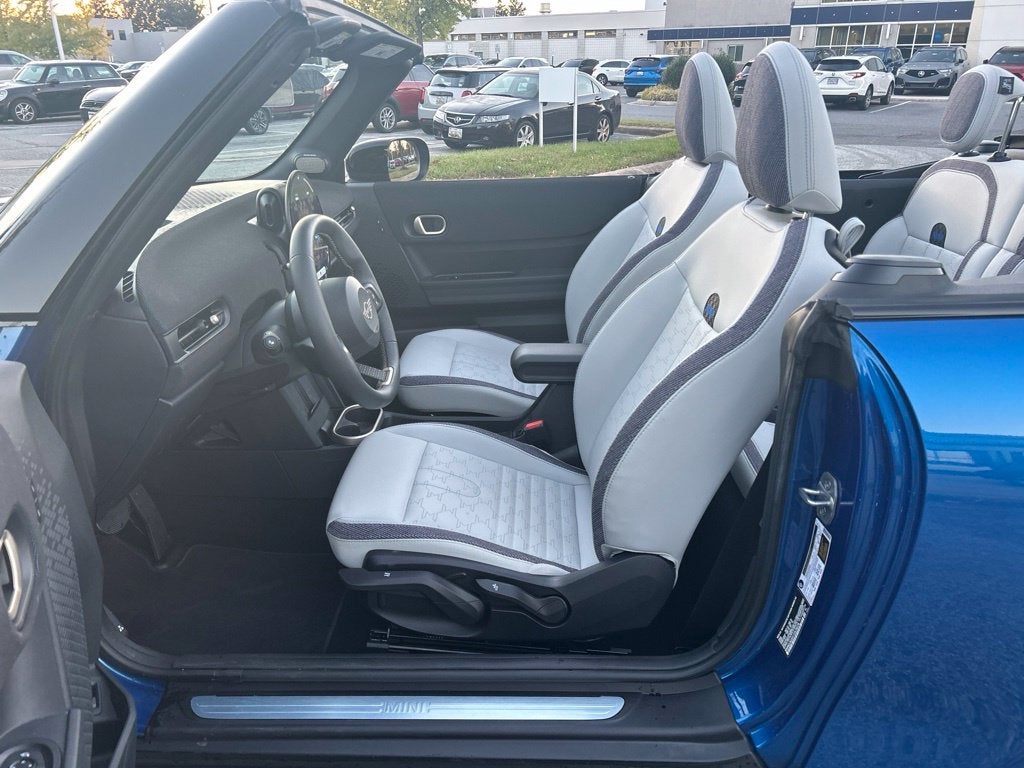 2026 MINI Cooper S Iconic