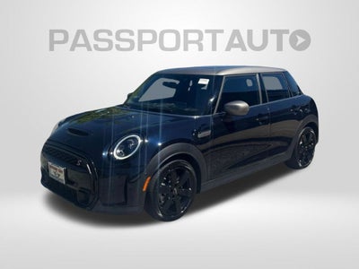 2024 MINI Cooper S Iconic