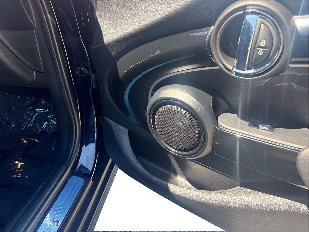 2024 MINI Cooper S Iconic