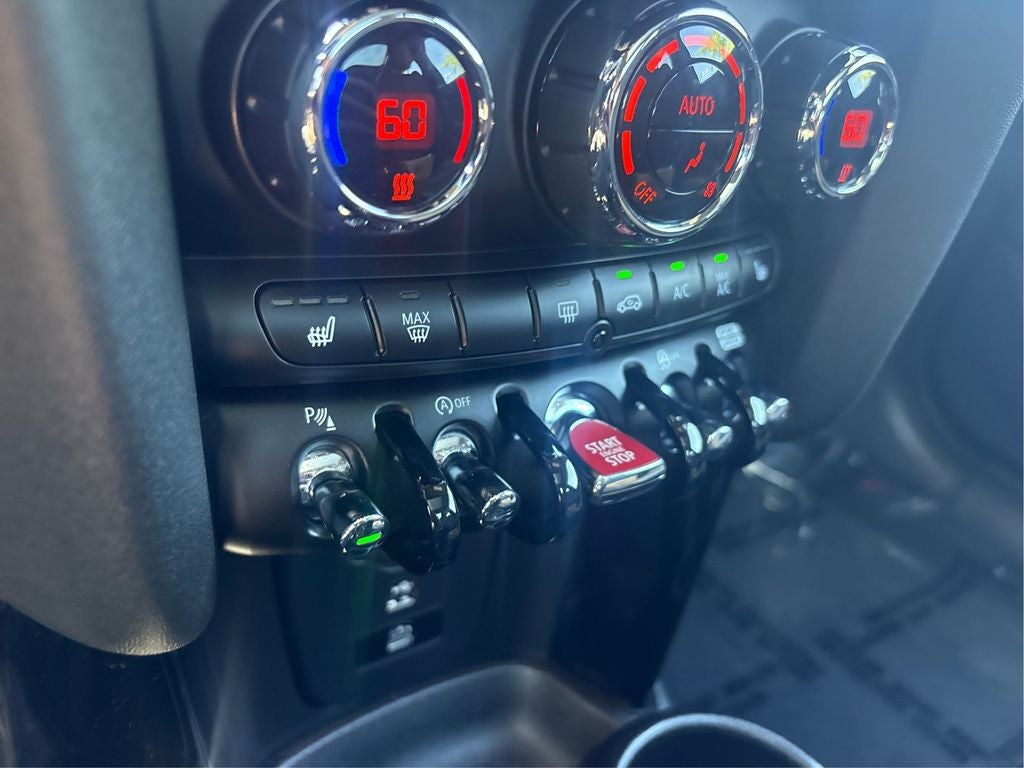 2024 MINI Cooper S Iconic