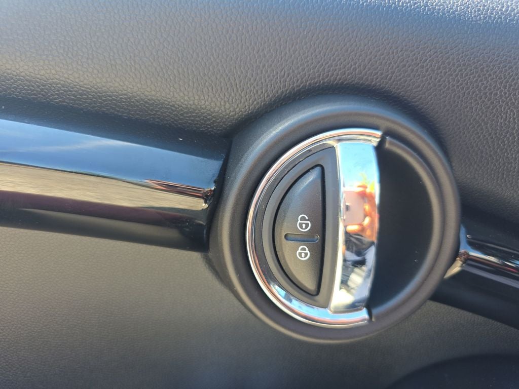 2018 MINI Cooper Base