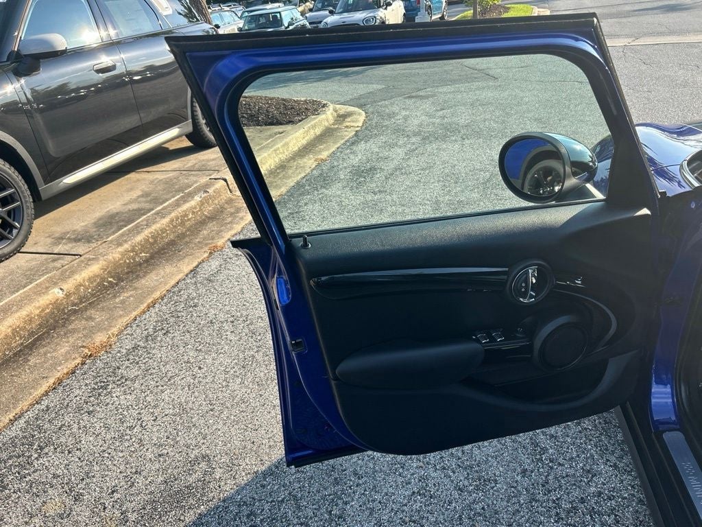 2019 MINI Cooper S Signature Hardtop 4 Door