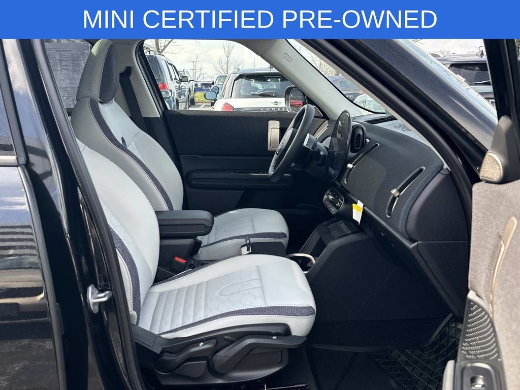 2025 MINI Cooper S Countryman Signature Plus
