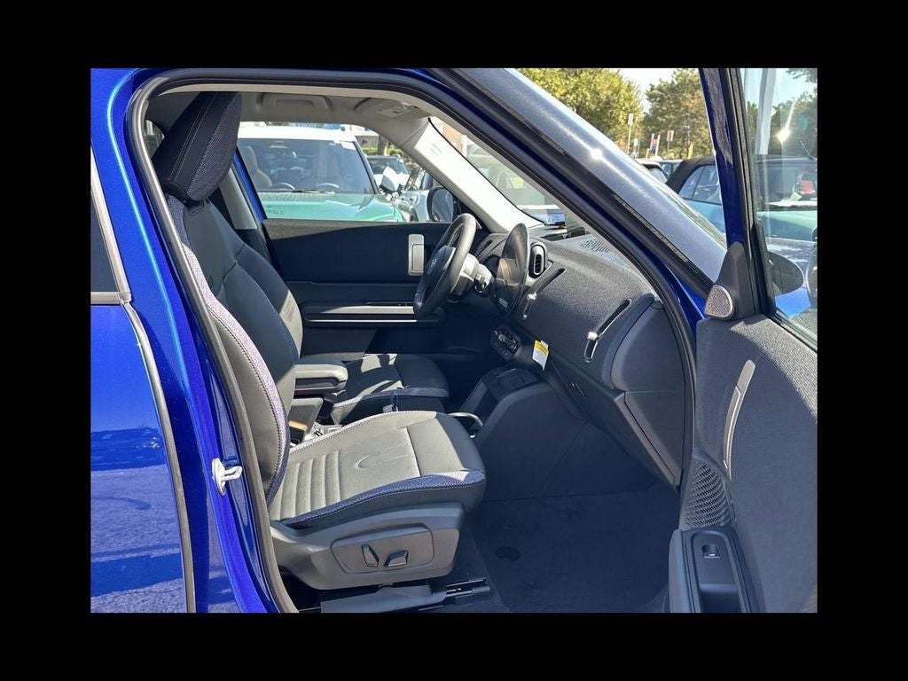 2025 MINI Cooper S Countryman Iconic