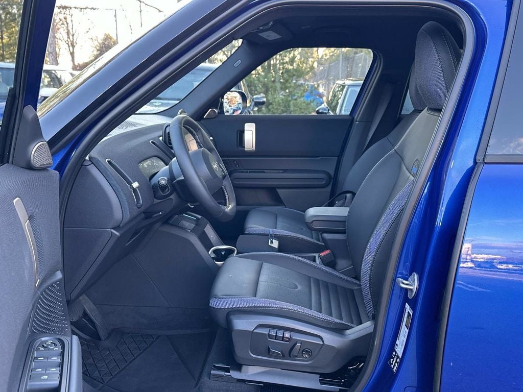 2026 MINI Cooper S Countryman Iconic