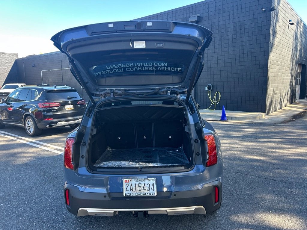 2026 MINI Cooper S Countryman Iconic
