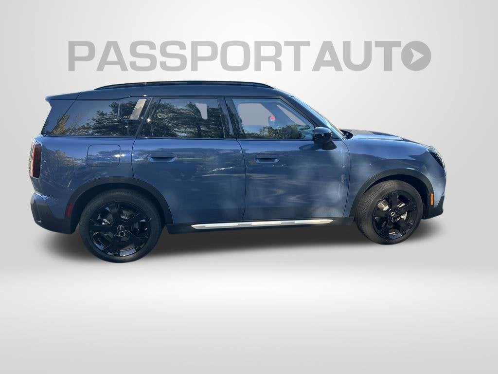 2026 MINI Cooper S Countryman Iconic