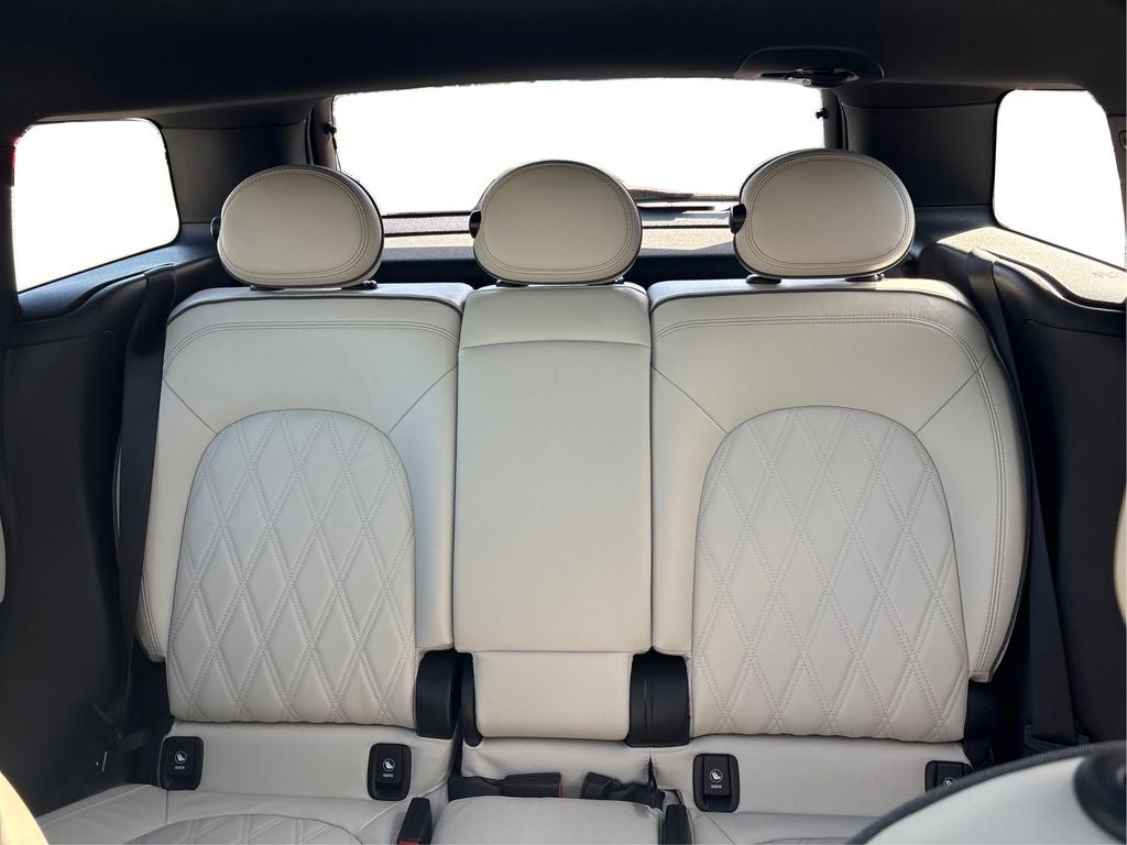 2022 MINI John Cooper Works Countryman Signature