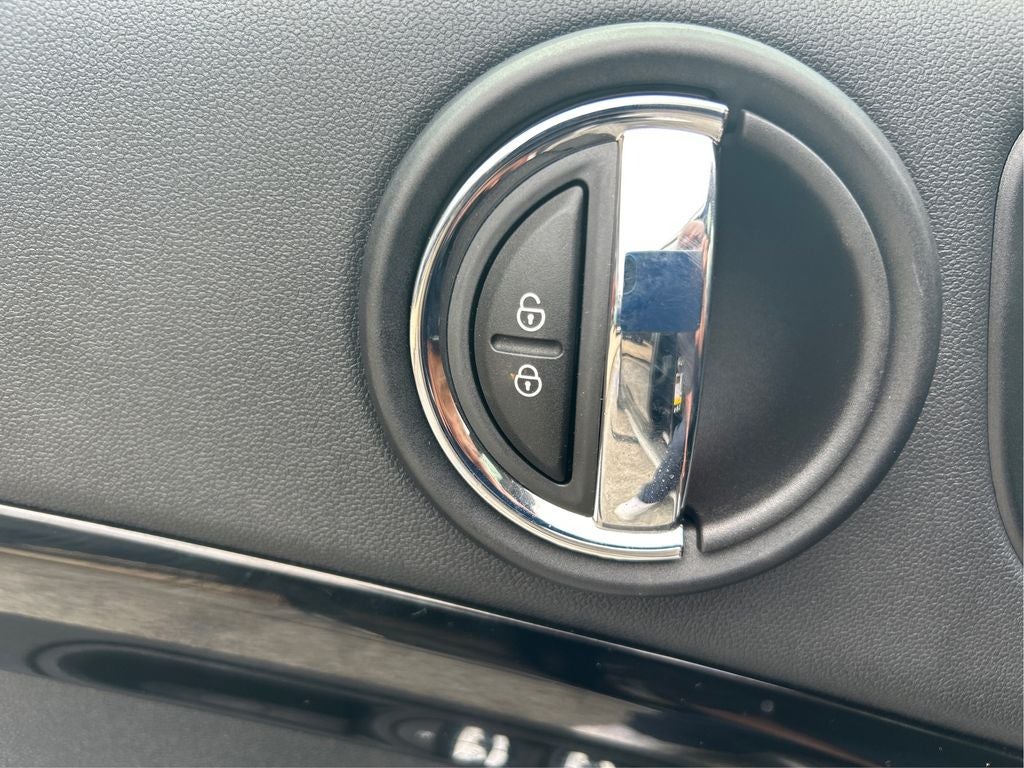 2023 MINI Cooper S Countryman Iconic