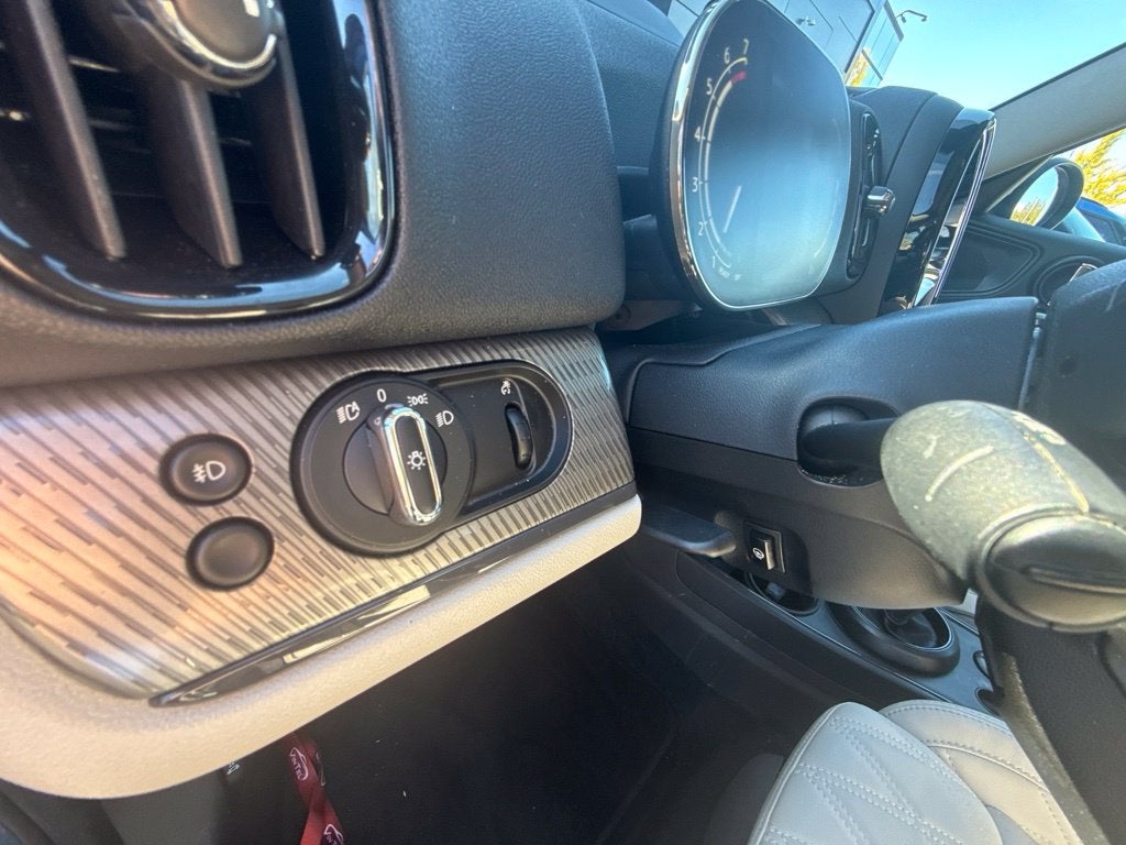 2023 MINI Cooper S Countryman Iconic