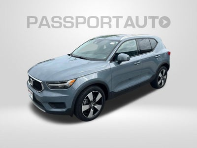 2020 Volvo XC40 Momentum AWD