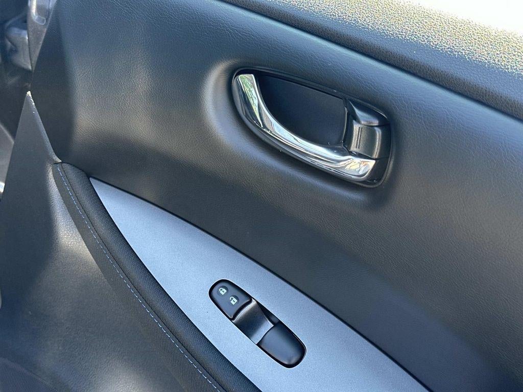 2023 Nissan LEAF S