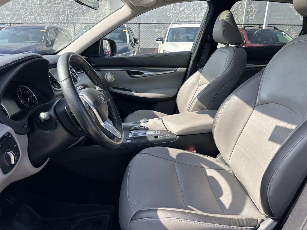 2023 INFINITI QX50 LUXE