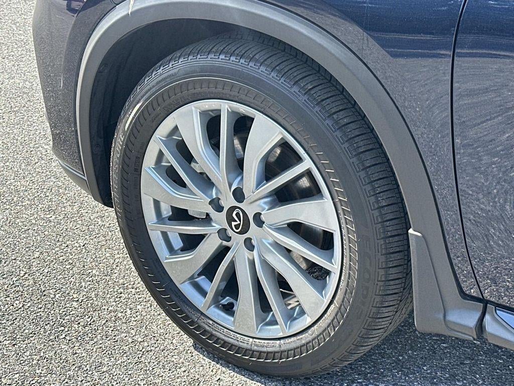 2023 INFINITI QX50 LUXE
