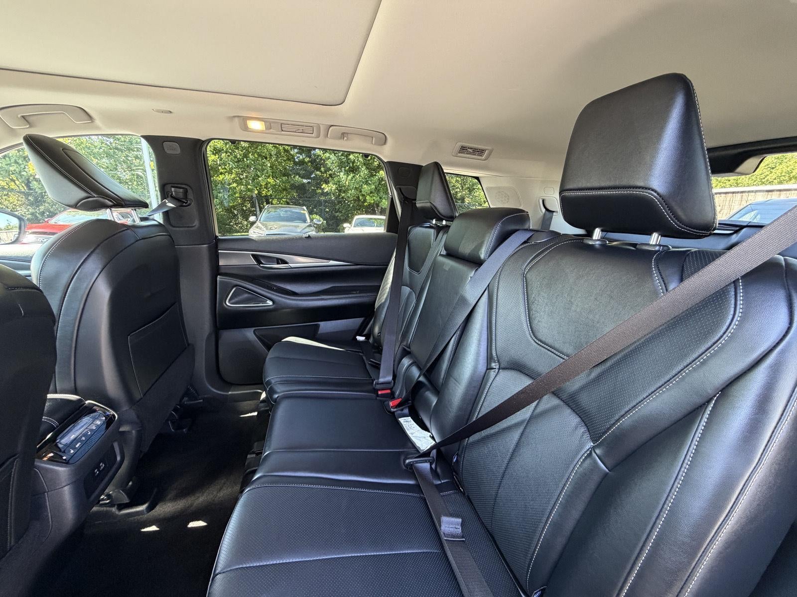 2025 INFINITI QX60 LUXE